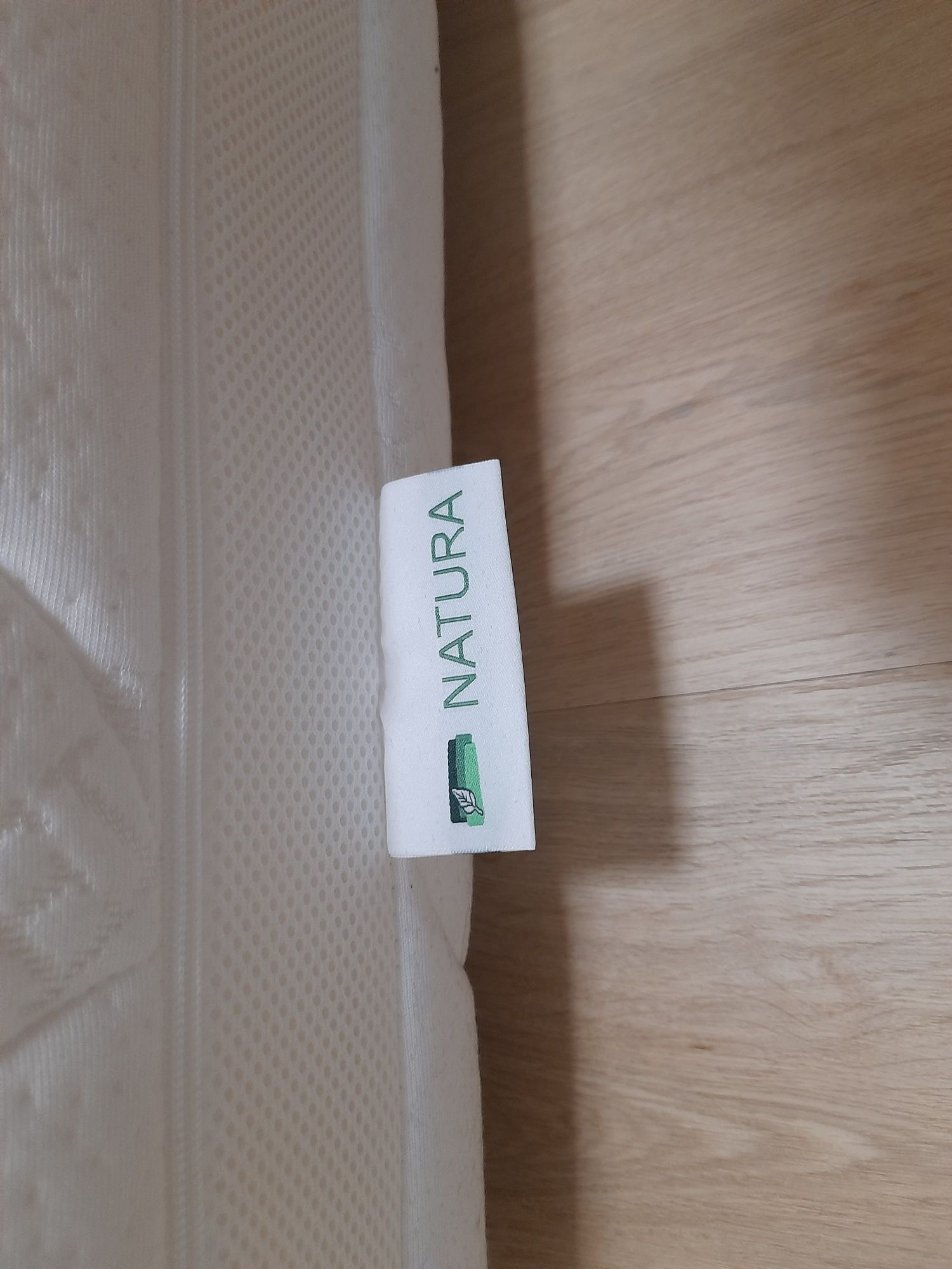 Materac HILDING TENCEL Jesion 90x20