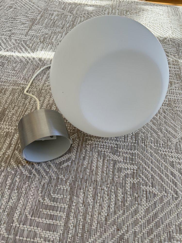 Lampa szklana mleczna Ikea