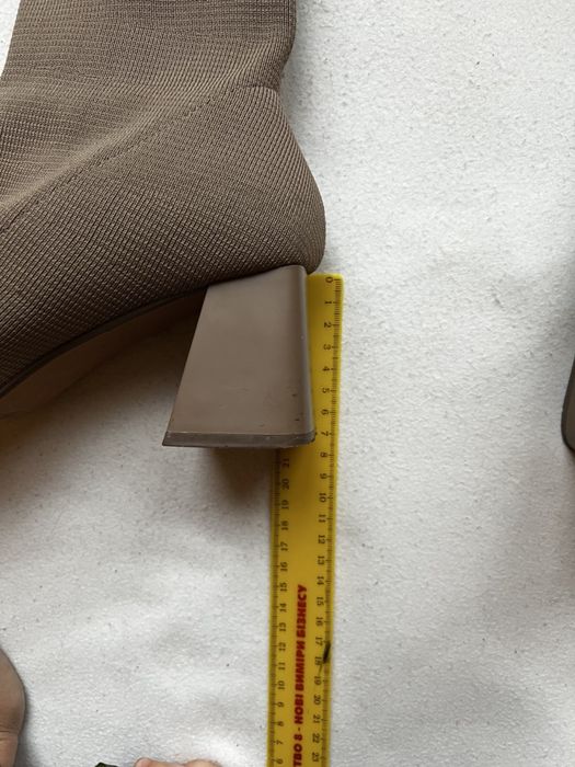 Ботільйони reserved 40 розмір