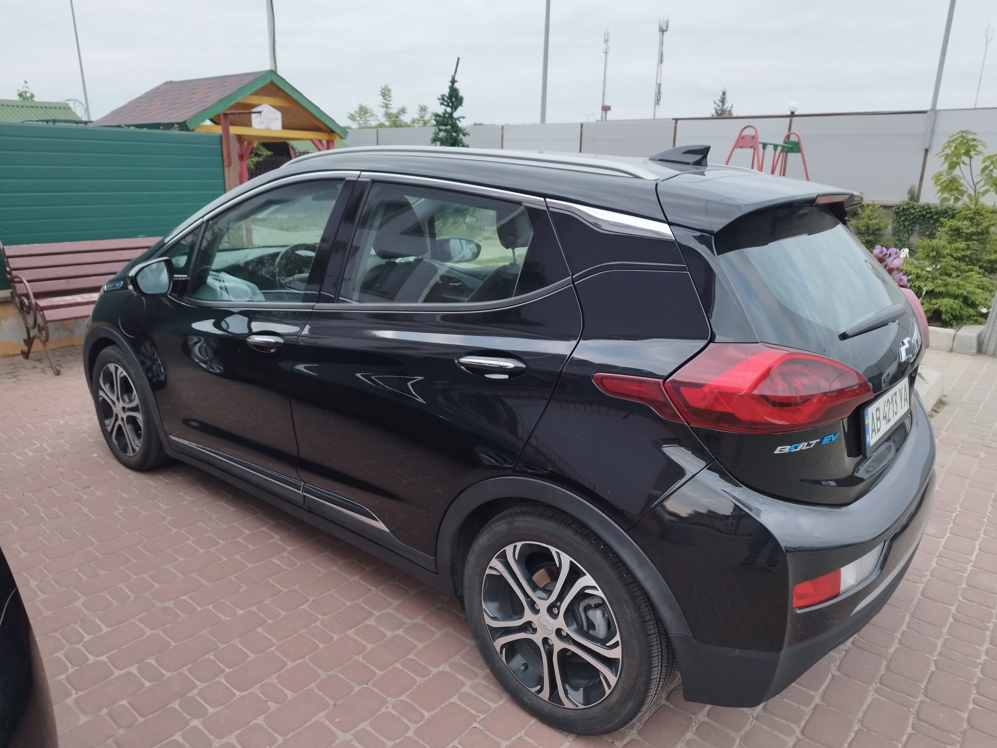 Chevrolet bolt ev premier максимальна 55тис км!!!