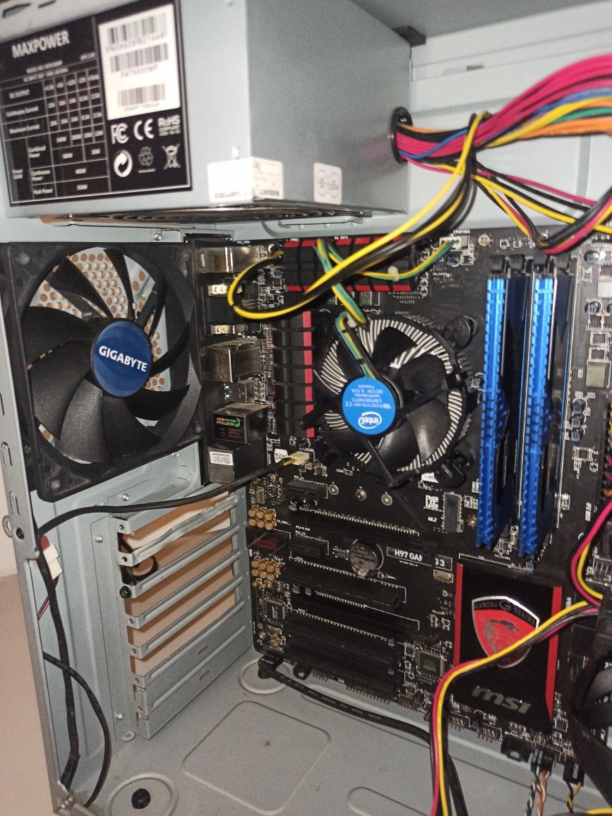 PC/Desktop I5 + Monitor + Caixa+ CPU + NVidea+AMDU + Motherboard +RAM