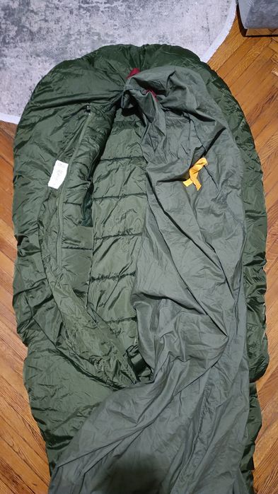 Спальний мішок ( зимовий )