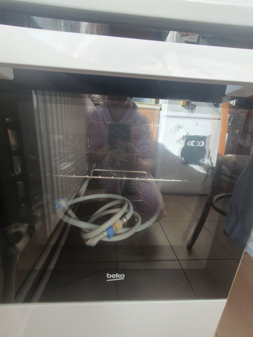 Плита комбинированая BEKO ,электродуховка