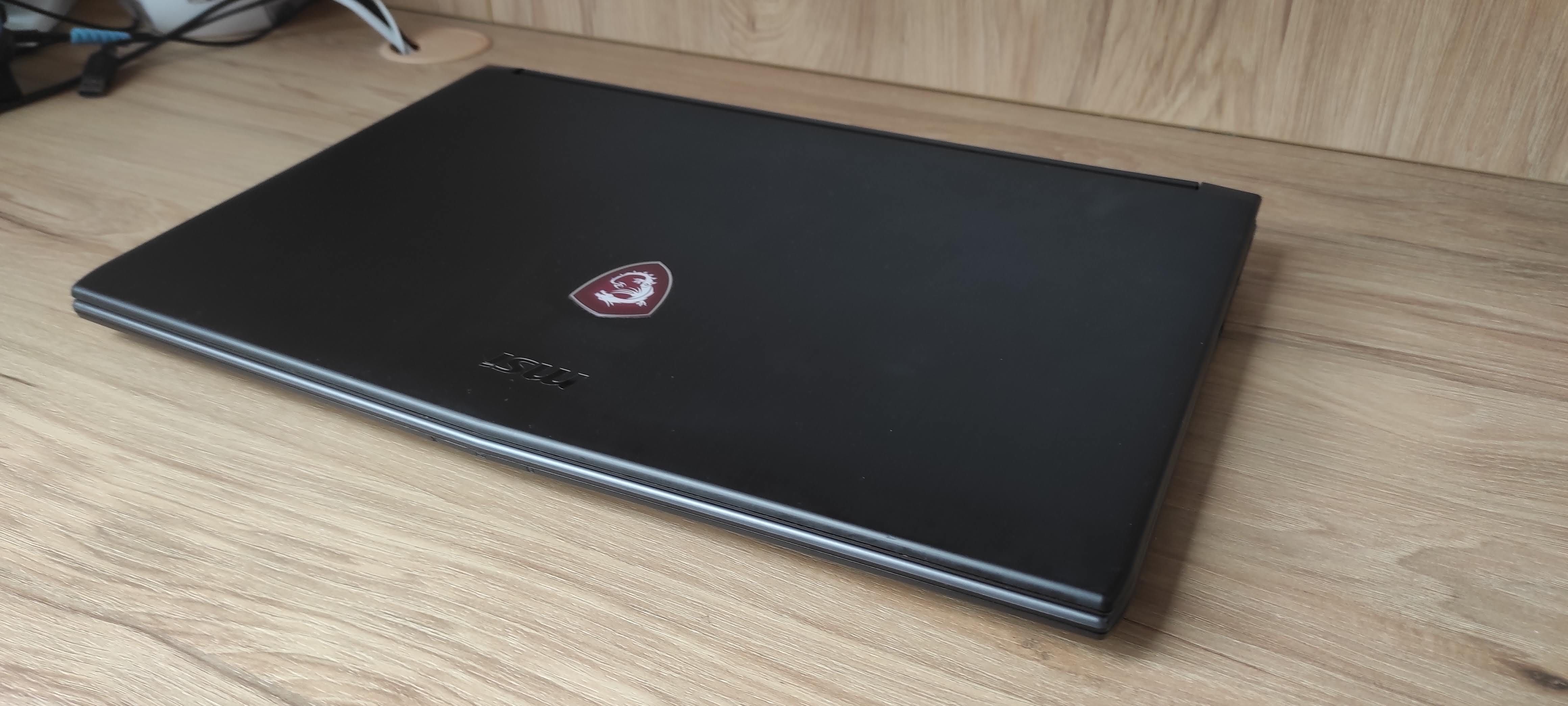 Laptop MSI 15,6"