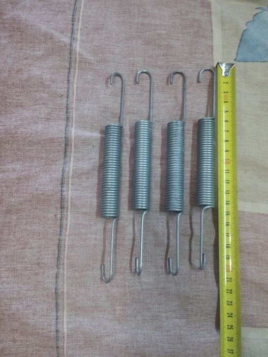 Пружины бака стиральной машины.