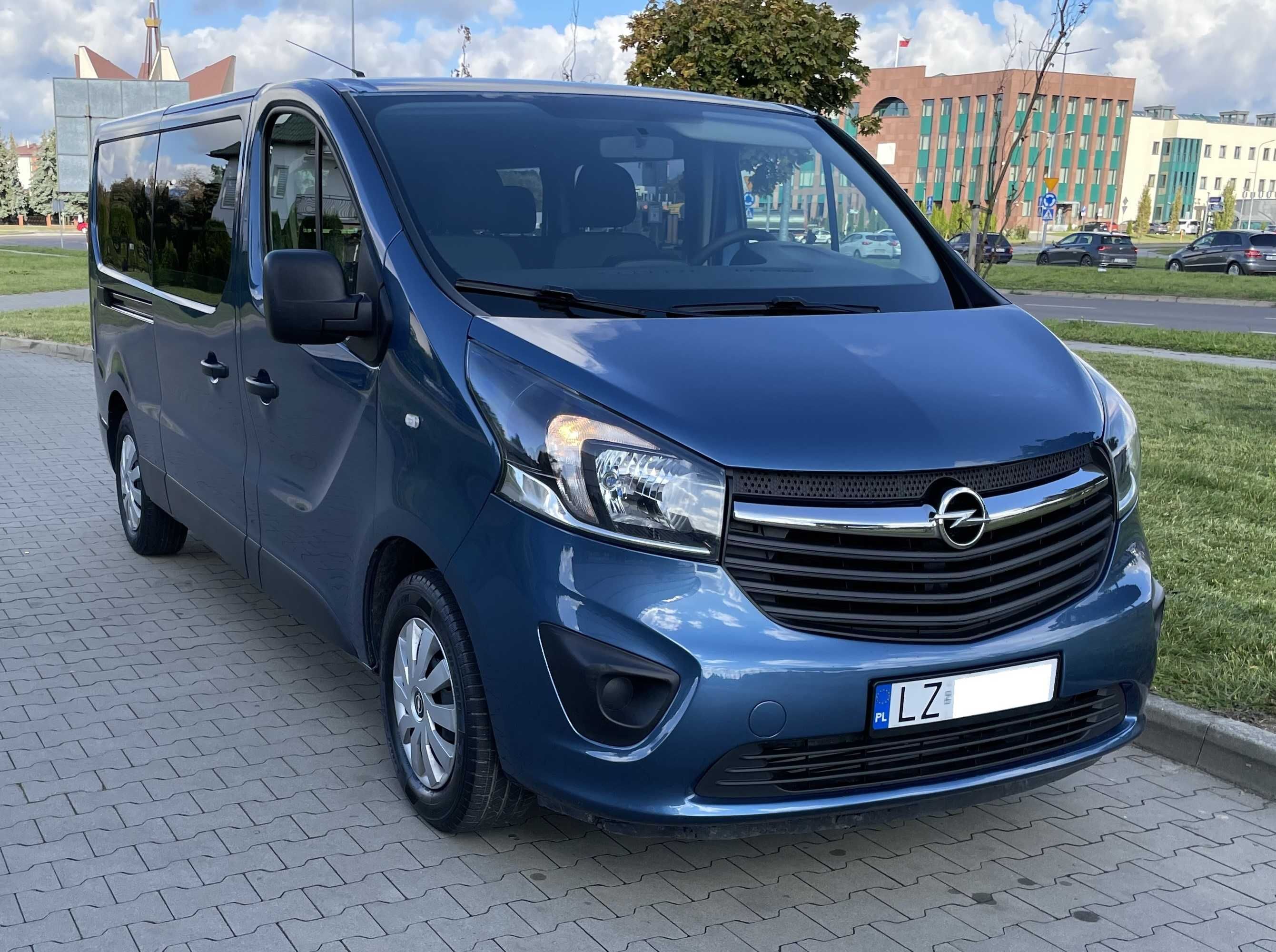 Vivaro Trafic Long 9-osób, Bezwypadkowy, Prywatnie, Zamiana
