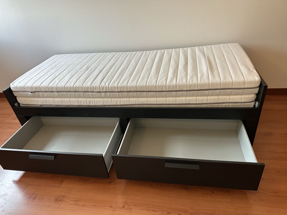 Cama individual/casal com gavetões - BRIMES IKEA