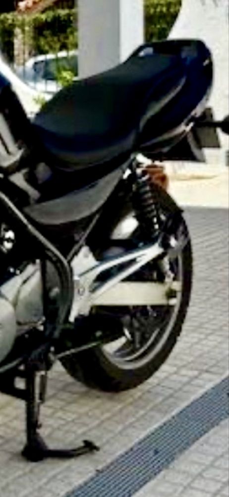 Kawasaki ER 500 A