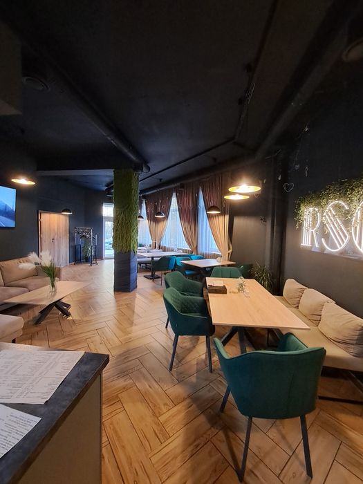 Продам готель 2200м2 в елітному котеджному містечку Северинівка.