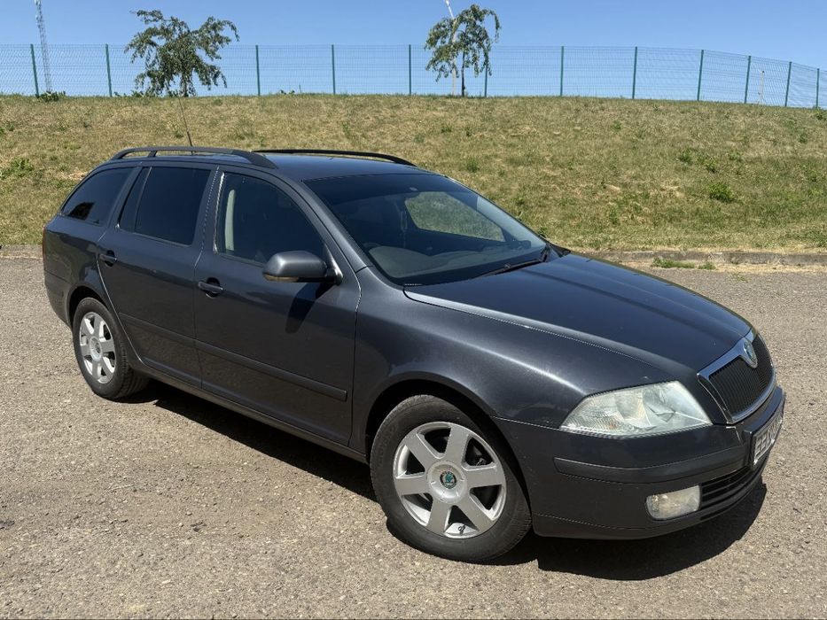 Сімейне авто Шкода Октавія А 5.