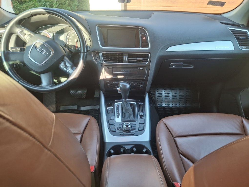 Audi Q5 2.0tdi automat 2012