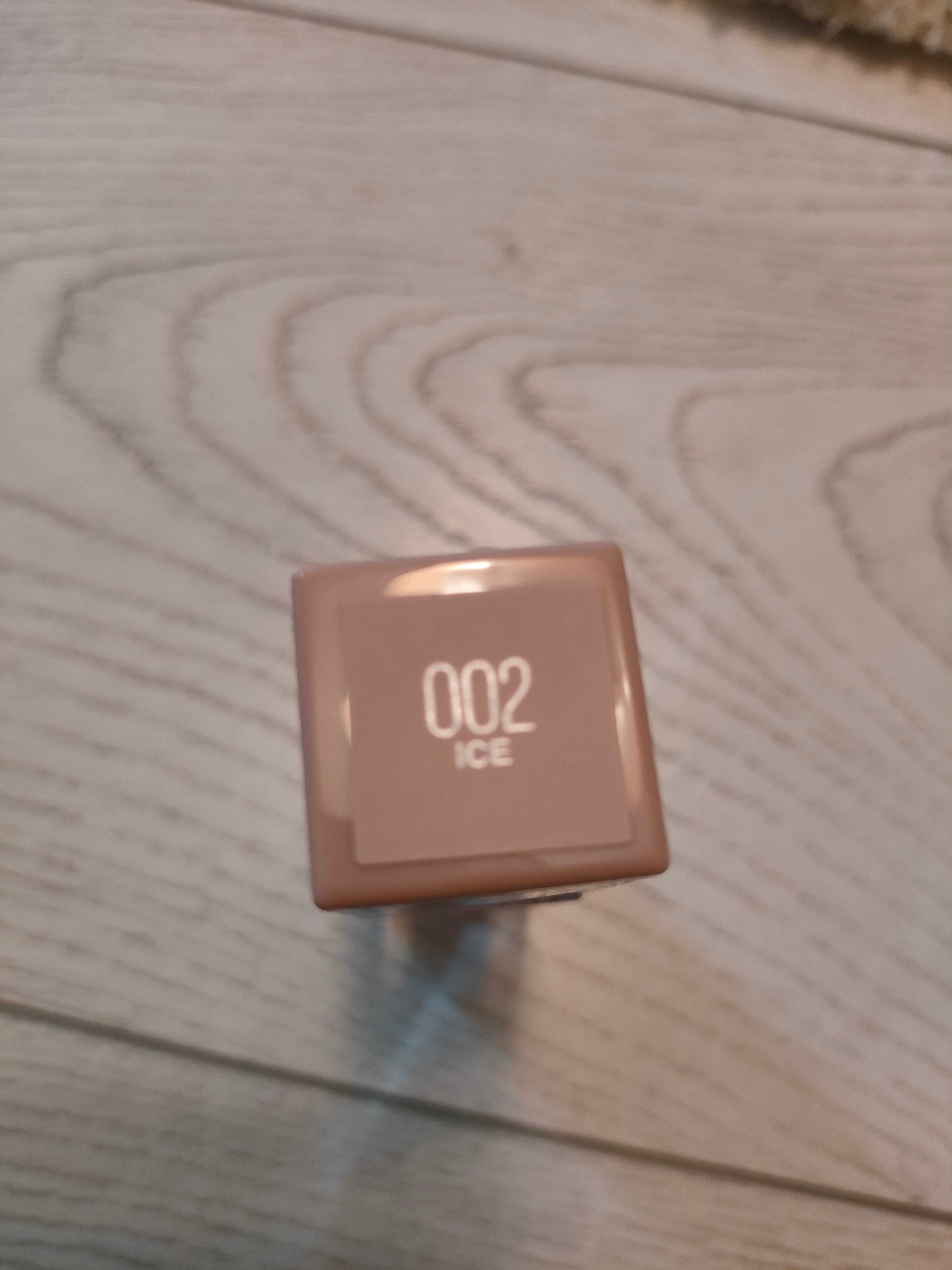 Błyszczyk do ust z kwasem hialuronowym Maybelline lifter gloss 002 ice