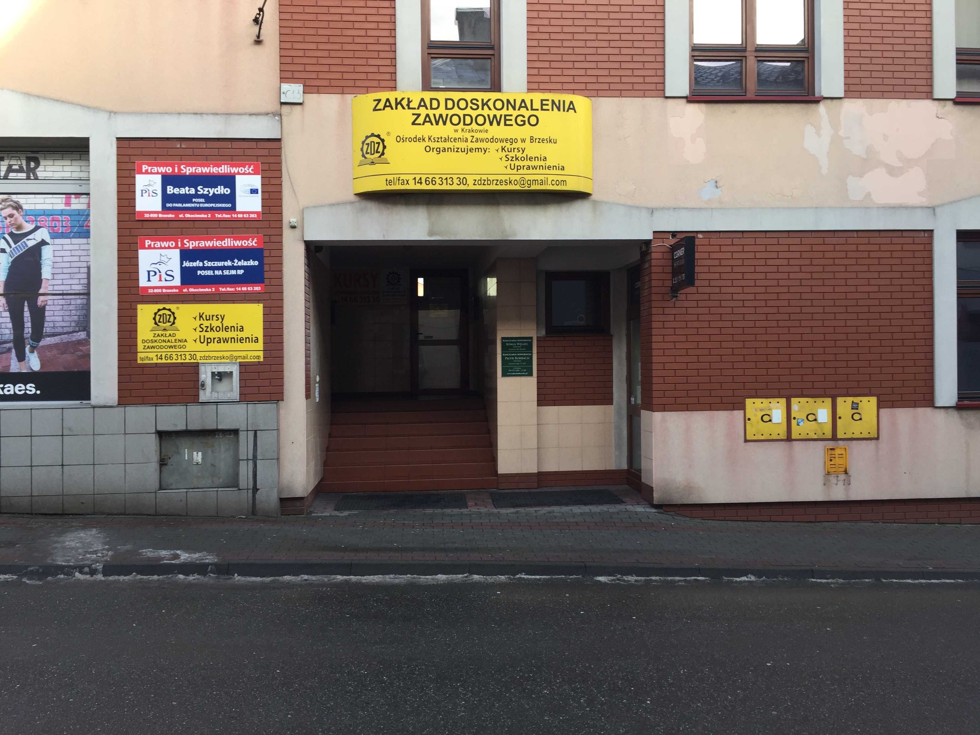 Brzesko centrum do wynajęcia lokal biurowo-usługowy 38m2 na piętrze