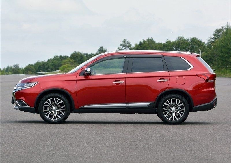 Розборка Mitsubishi Outlander 3 phev бензин дизель запчастини 2015">