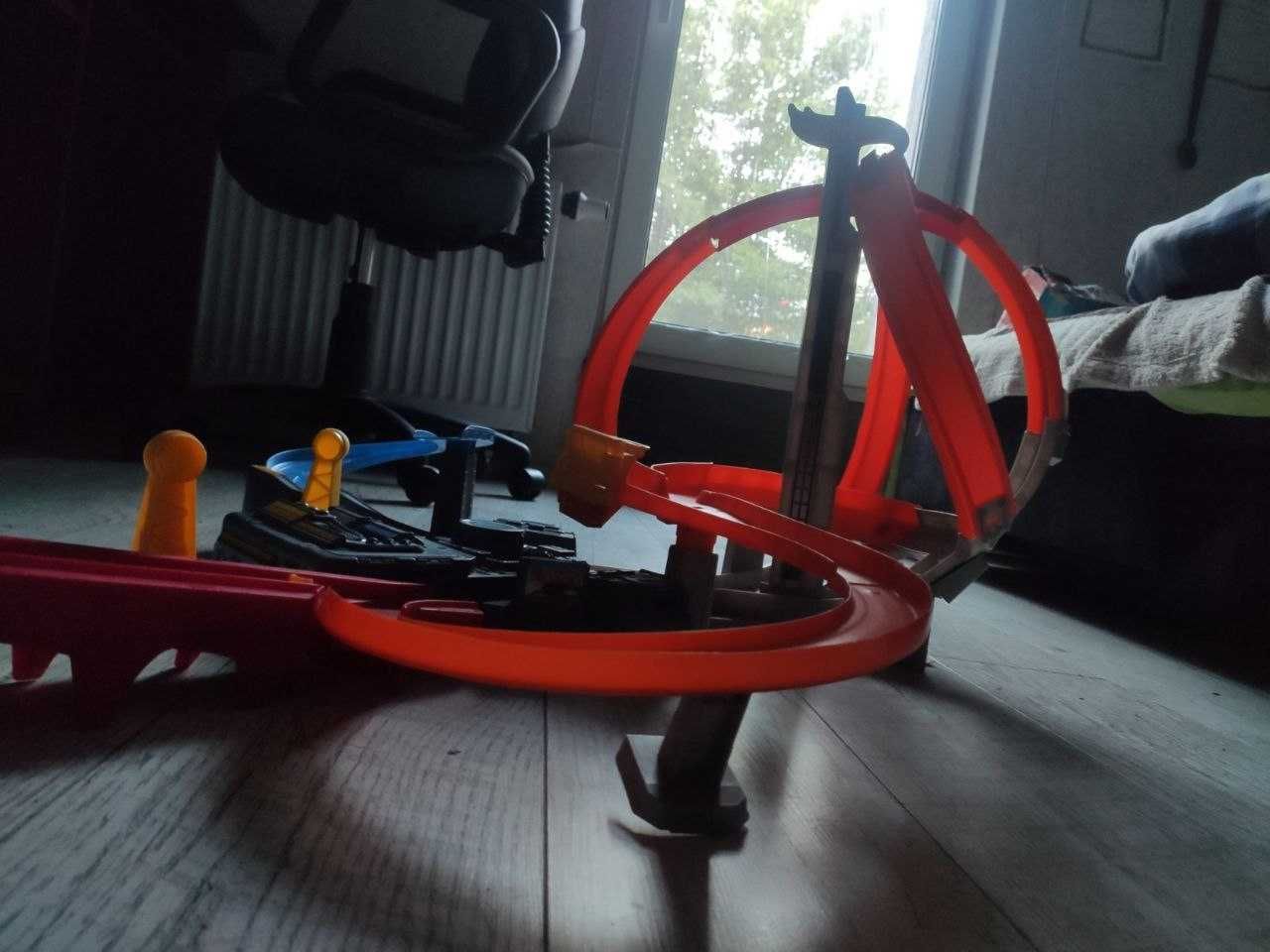 Hot Wheels split storm