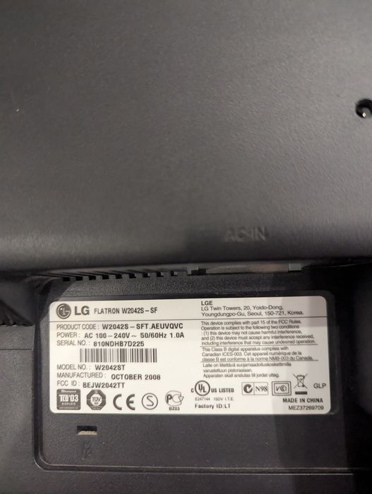 Монітор 20" LG Electronics W2042S-SF Silver