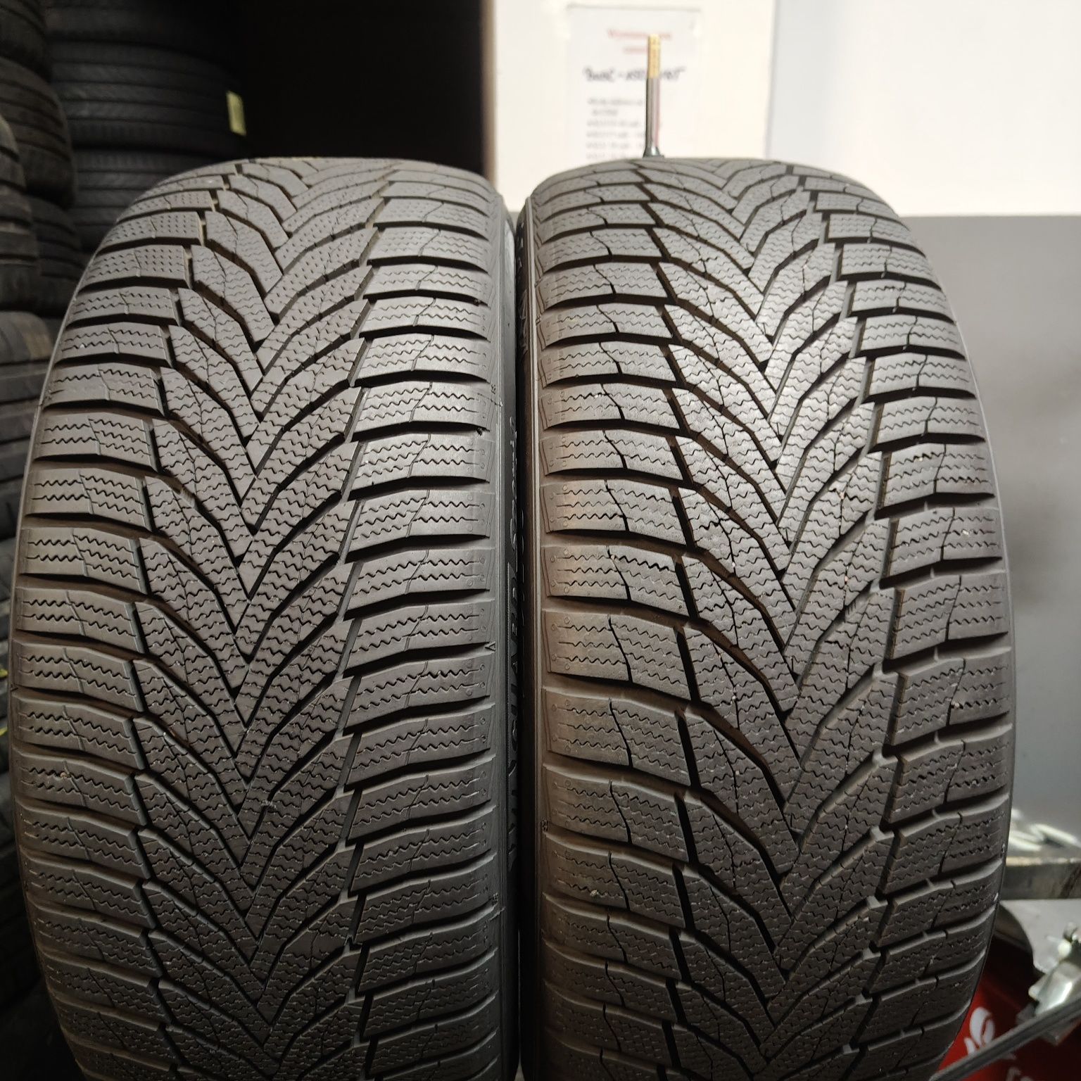 225/45/18 XL Sprzedam parę opon zimowych Nexen