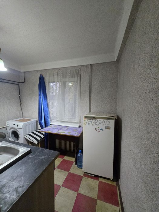 Продам 3 - комнатную квартиру ул. Алтайская