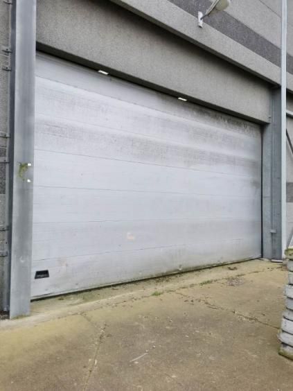 Brama segmentowa 8000 szrx4500 Nassau aluminiowa