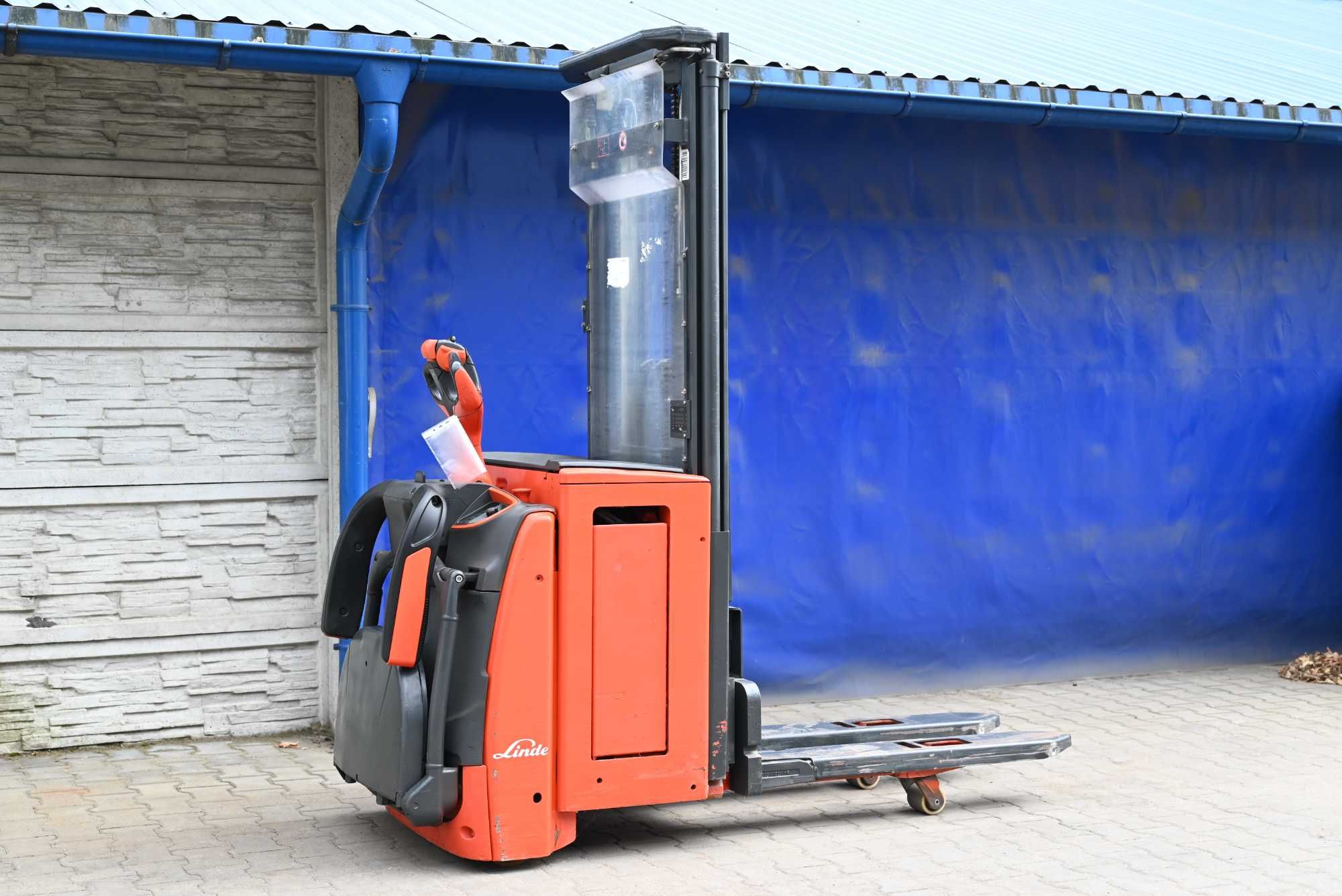 Paleciak elektryczny Linde L16 AP Triplex 470cm 2016rok FHP 316