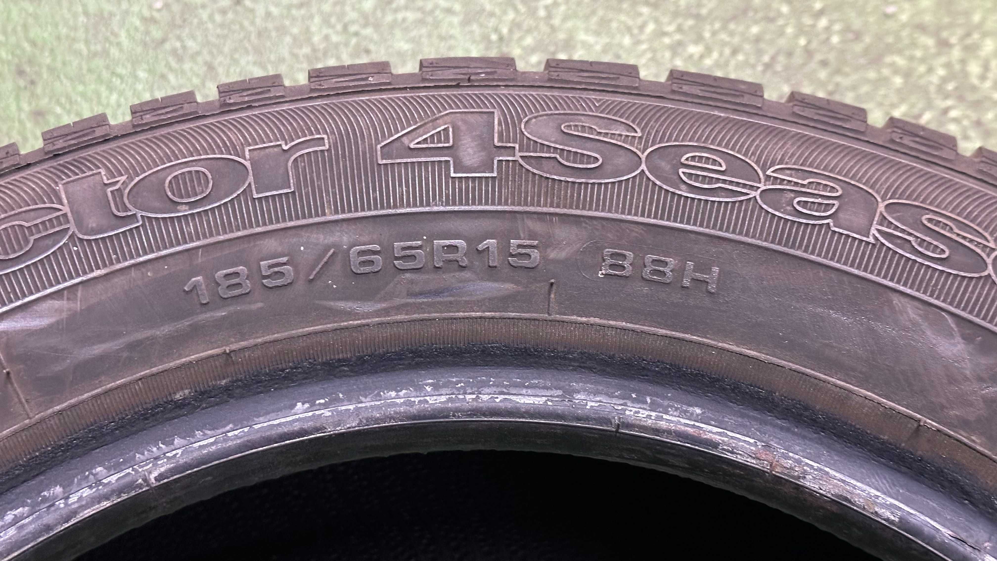 Para 185 65 R15 88H Goodyear Vector 4 Season bieżnik 2x7,7mm
