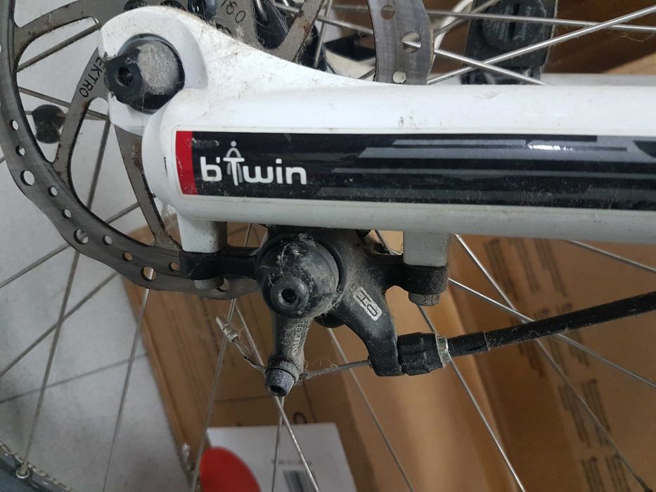 Bicicleta b'Twin Mulher com Capacete e Luvas