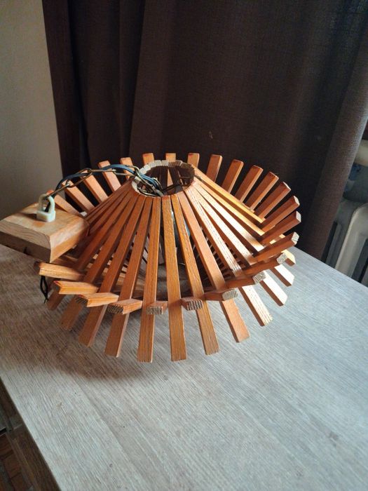 Lampa drewniana żyrandol