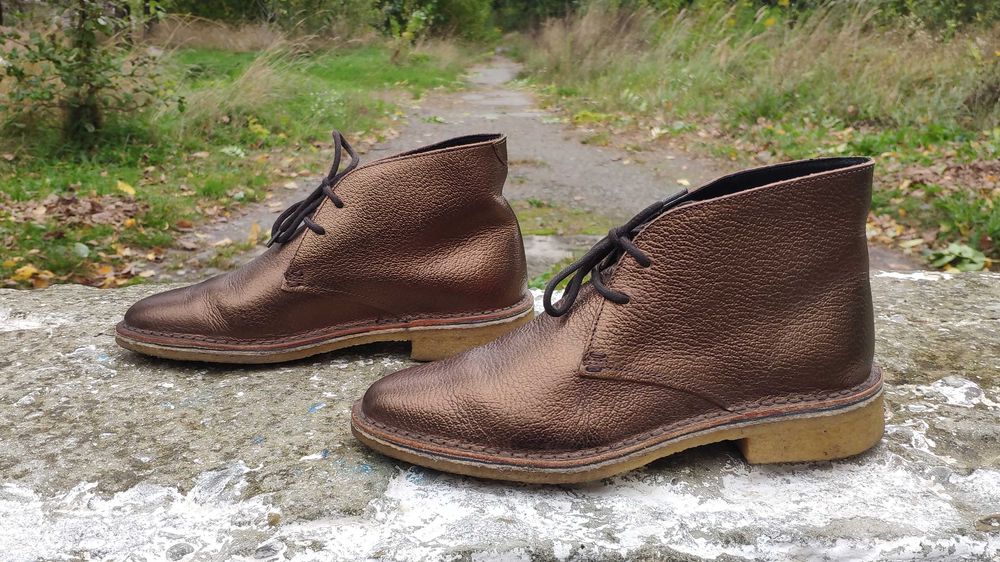 Круті жіночі дезерти Clarks friya desert boot