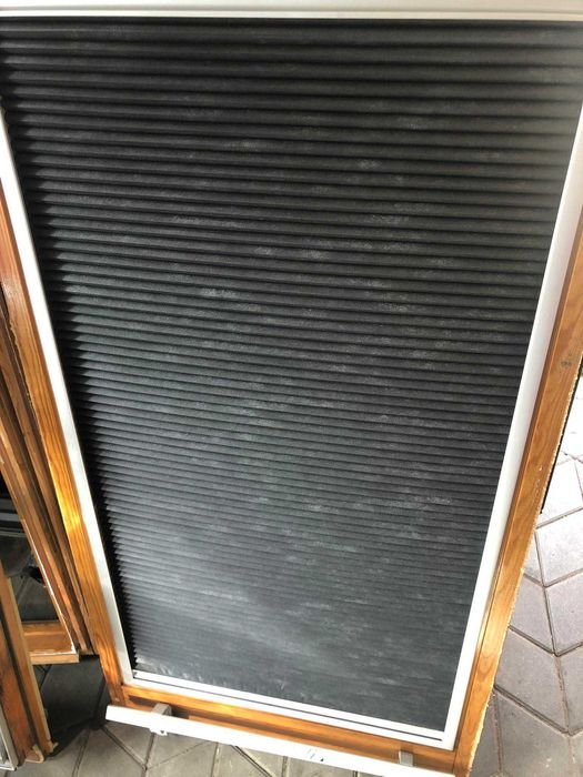 VELUX Energooszczędna roleta zaciemniająca plisowana