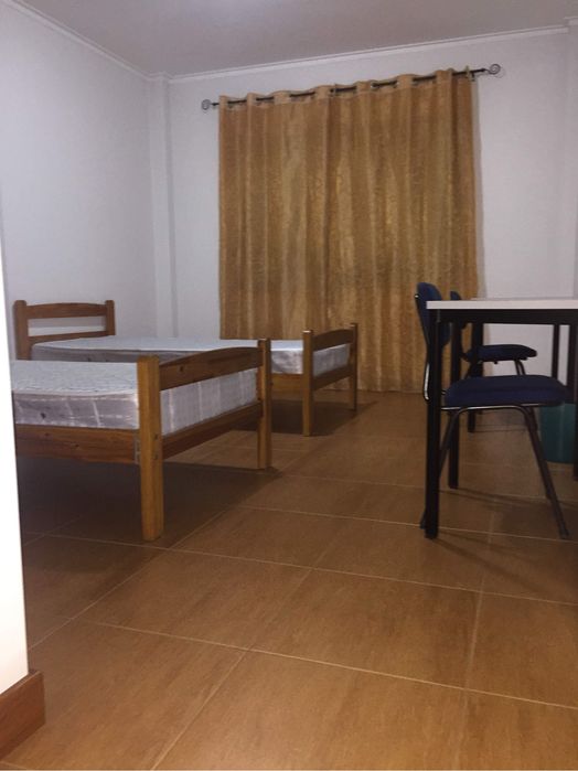 Quarto sinples alugar