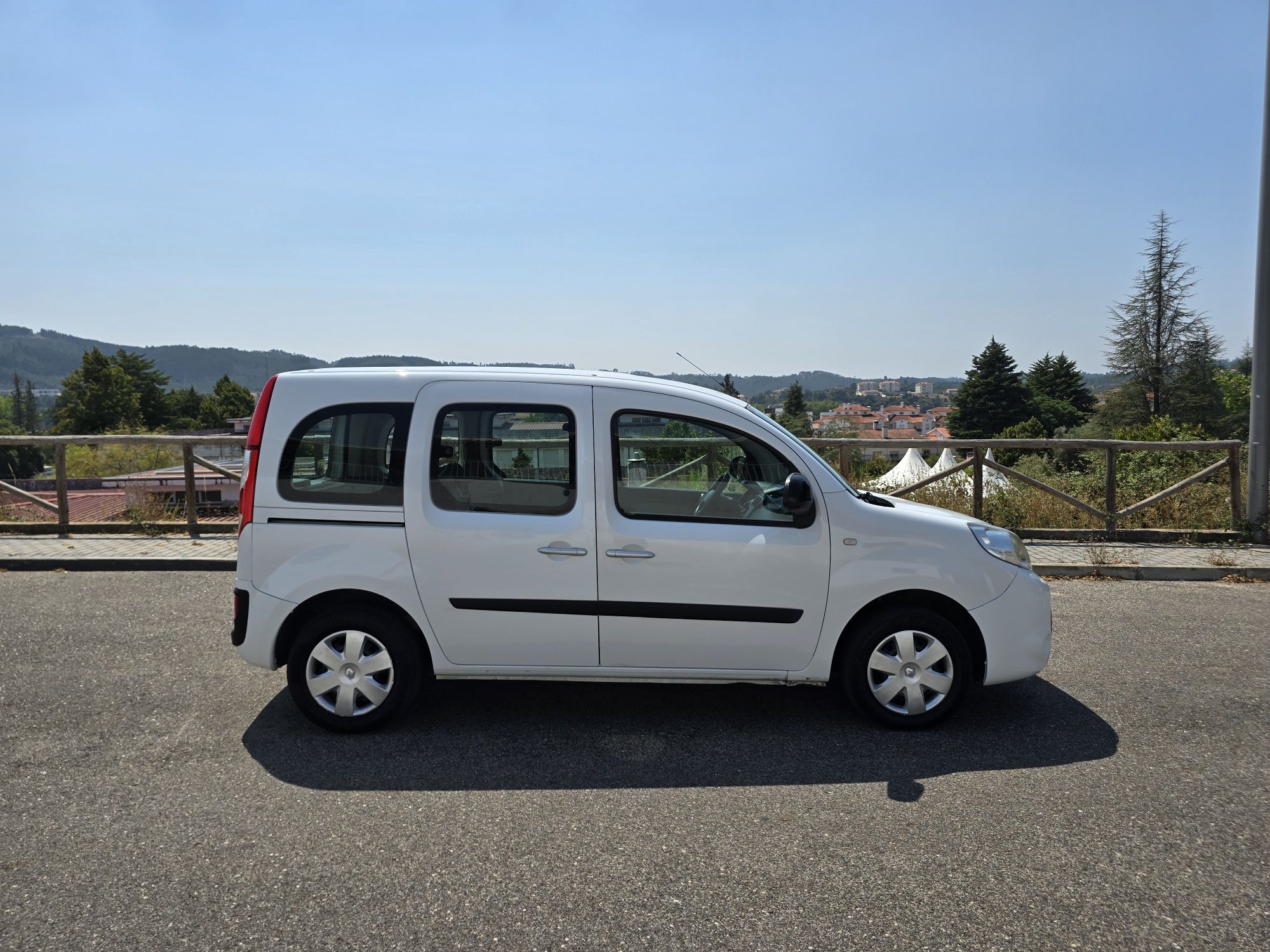 Renault Kangoo 5 Lugares 1.5 DCI Dynamique S Nacional 1 Dono