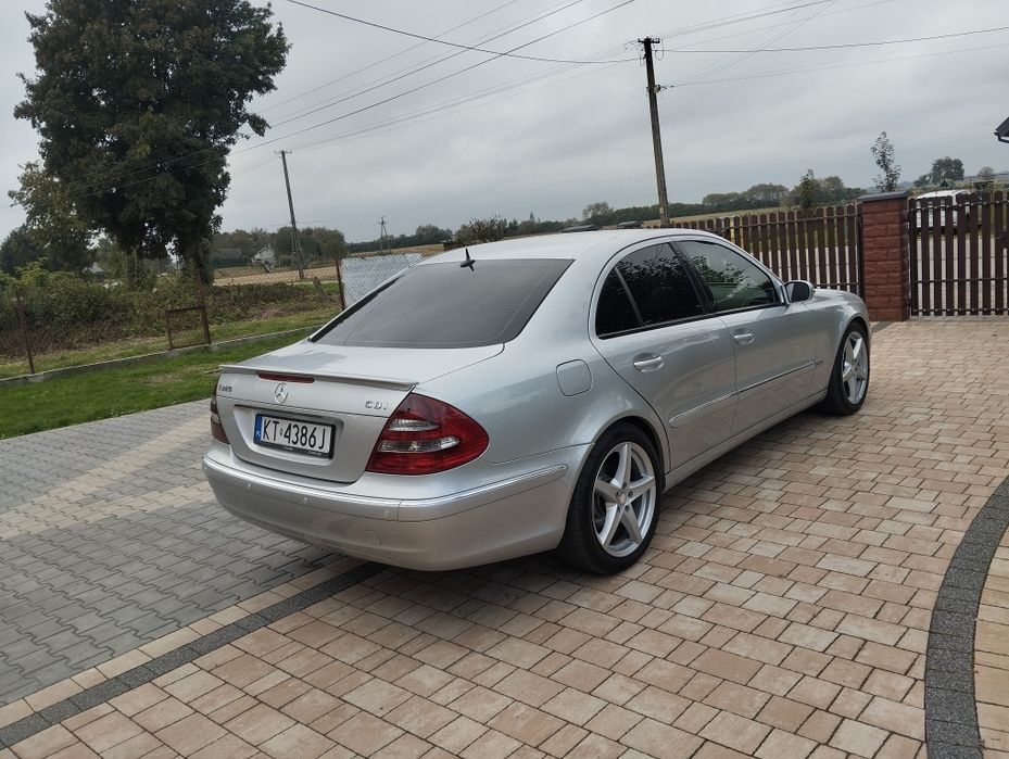 Piękna E-Klasa CDi elegance w211