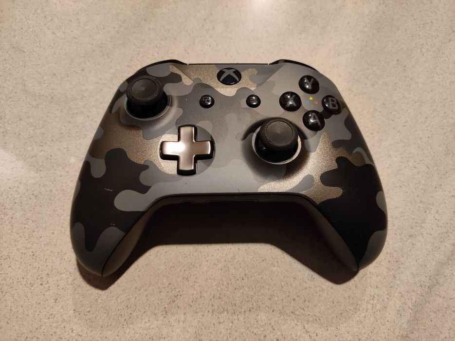 Pad dla Xbox one series lub PC Night Ops jak nowy