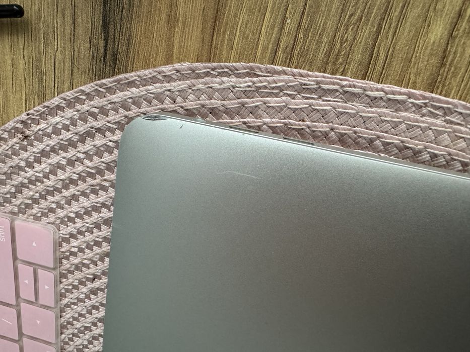 MacBook Pro 15” 2018/ i7/ 16GB/ 512GB SSD. 21 Cykli ładowań