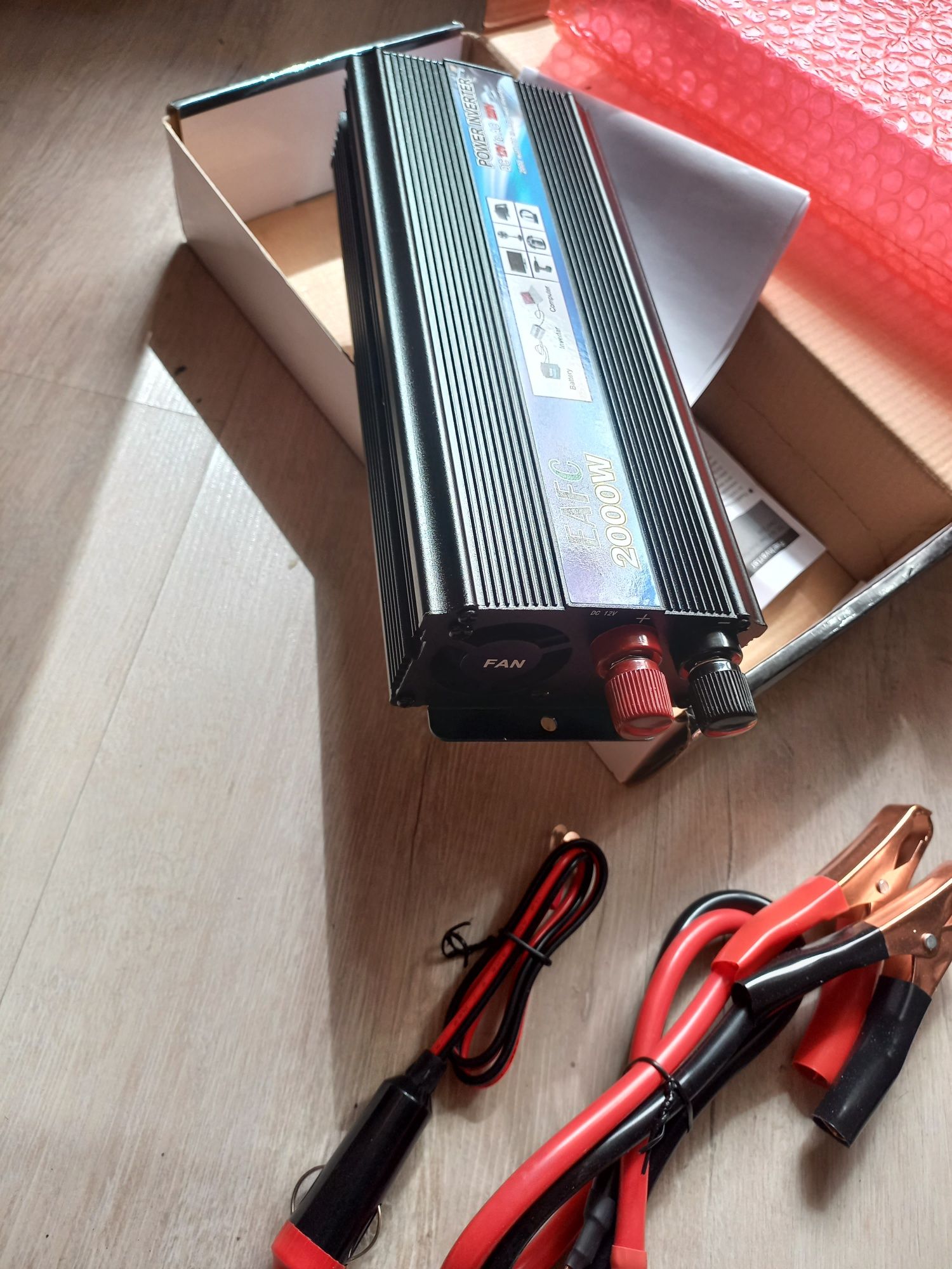 Инвертор 12V-220V 2000w