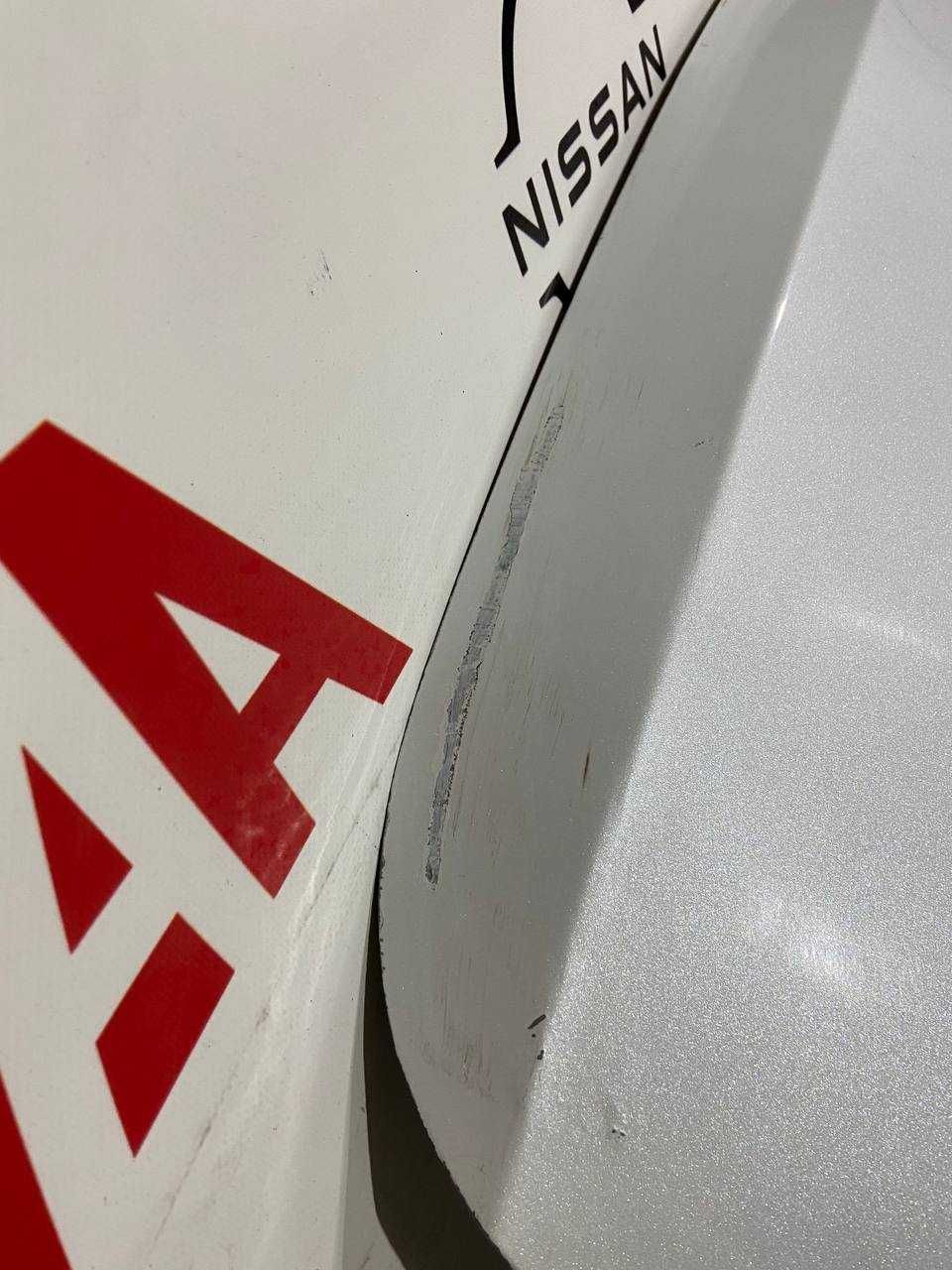 Кришка багажника Ляда Tesla Model Y 1493410-EC-A оригінал б/в
