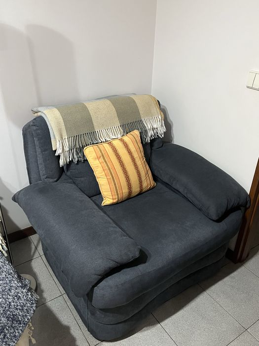 Poltrona azul sala de estar