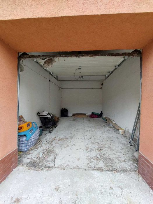 Продається великий гараж {ЦЕНТР міста}