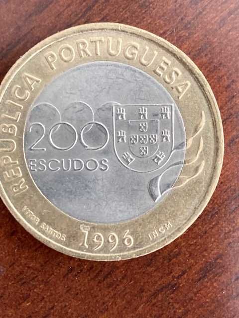 3 Moedas comemorativas bimetálicas de 200 escudos (200$00) de 1996