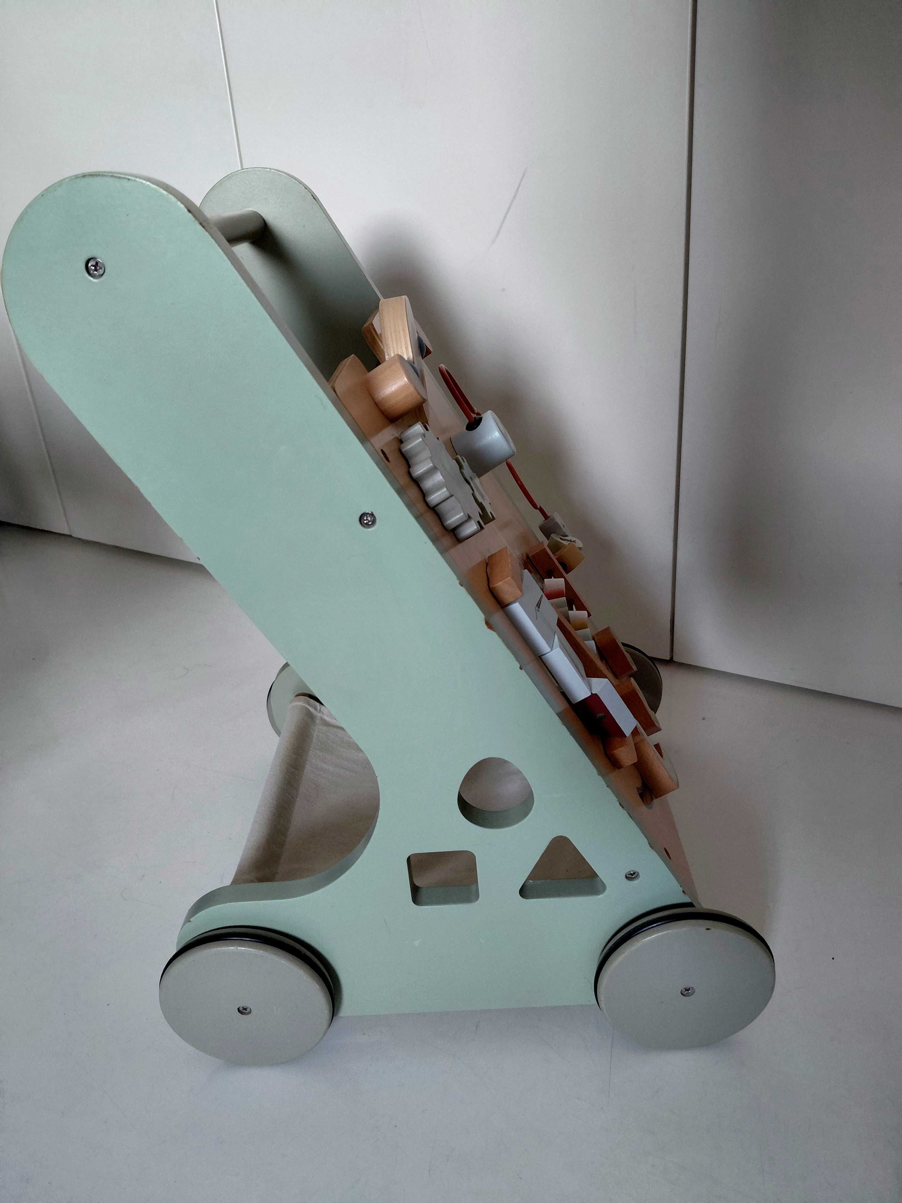 Andador Multifuncional -Desenvolvi/ e treino de competências motoras