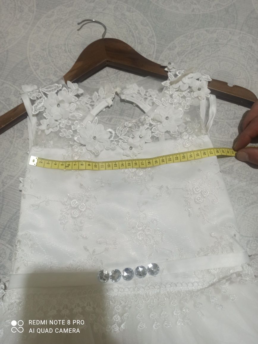 Vestido cerimônia, primeira comunhão, casamento.