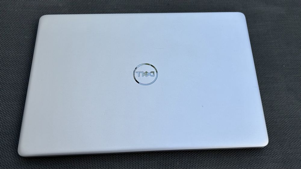 Laptop Dell inspirion 5370, 13 cali