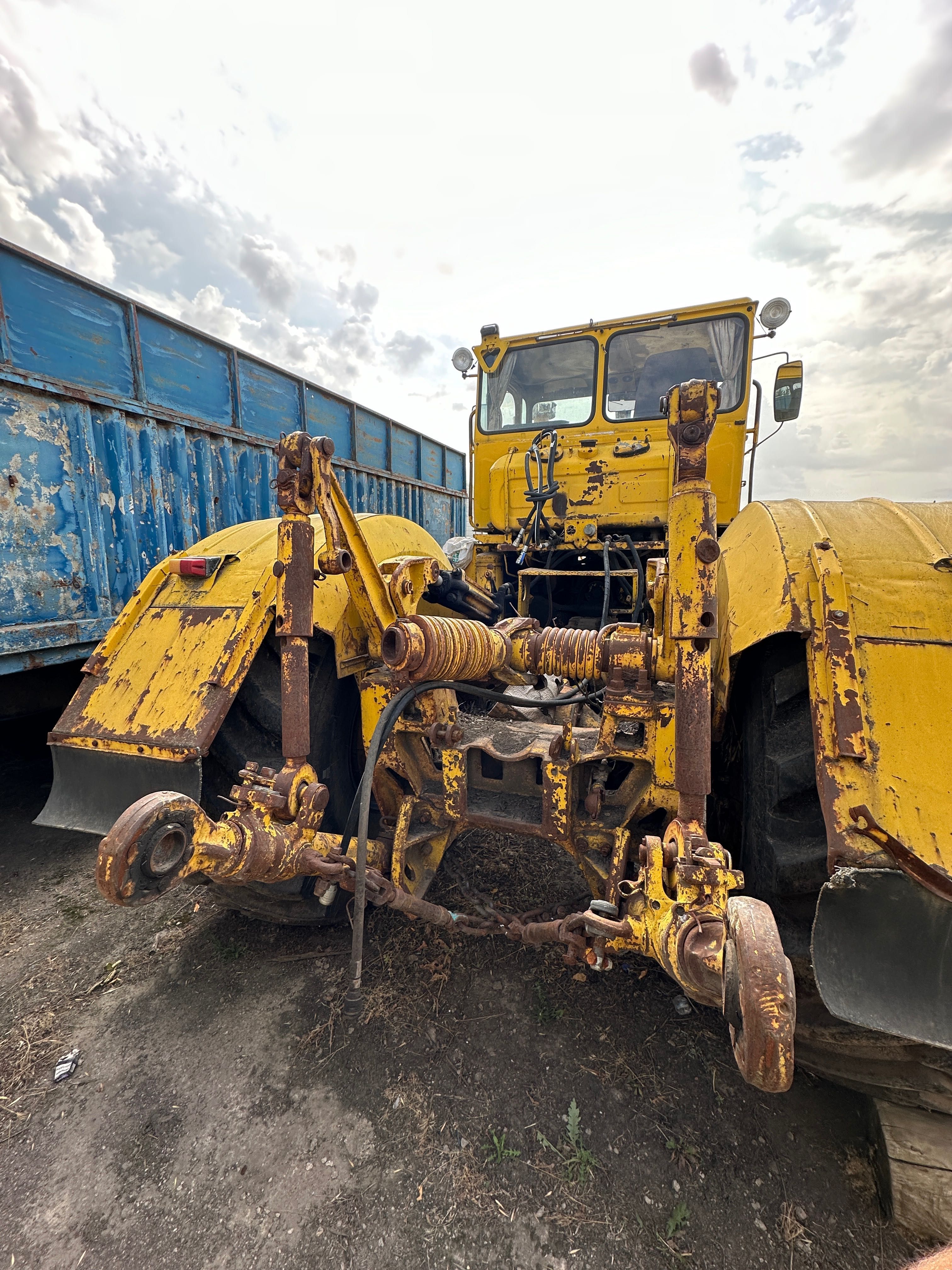 Продам трактор К-701