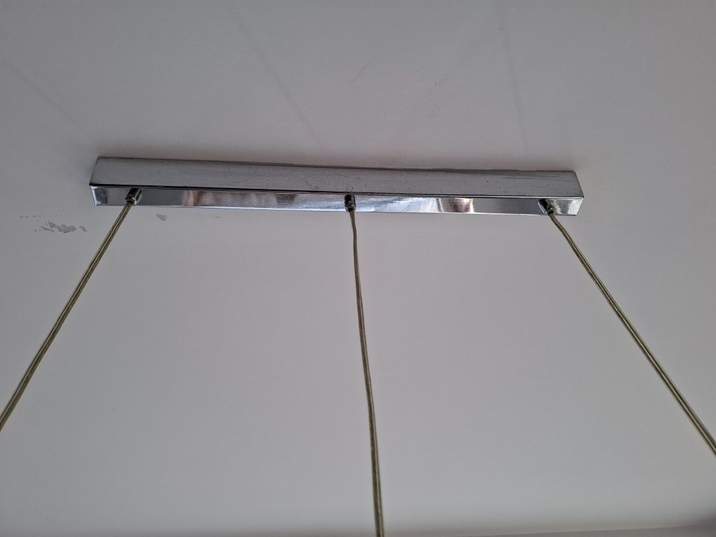 Sprzedam metalowa lampę wisząca