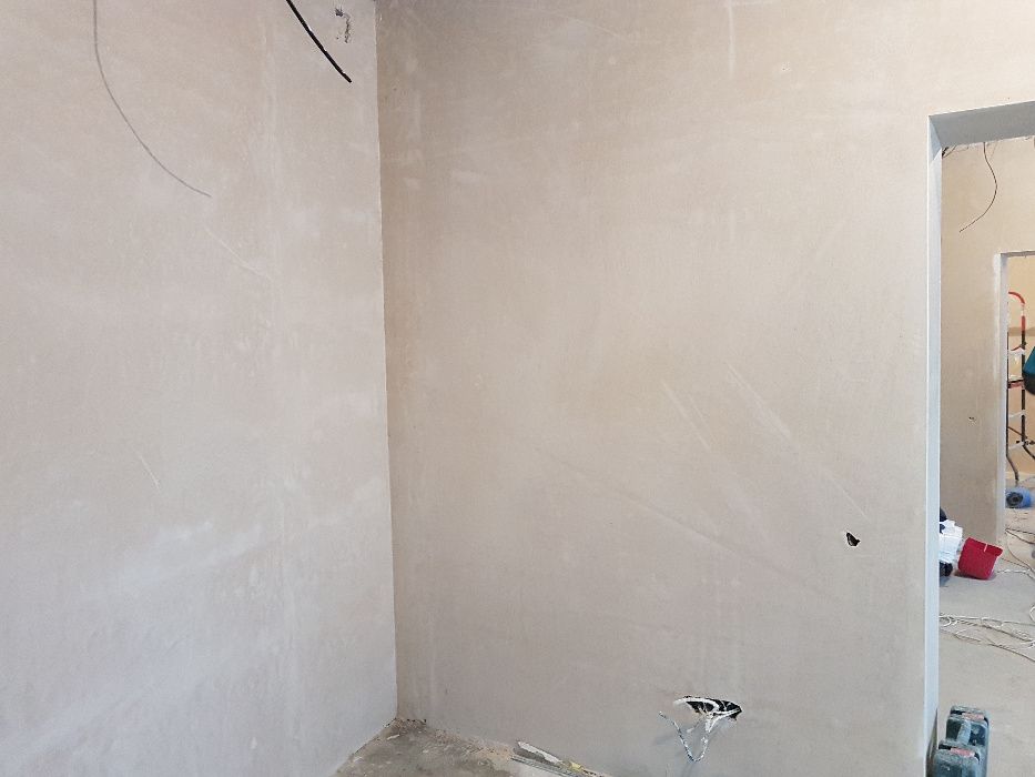 Машинна штукатурка стін і стель у Києві й обл. Станції на 220/380в