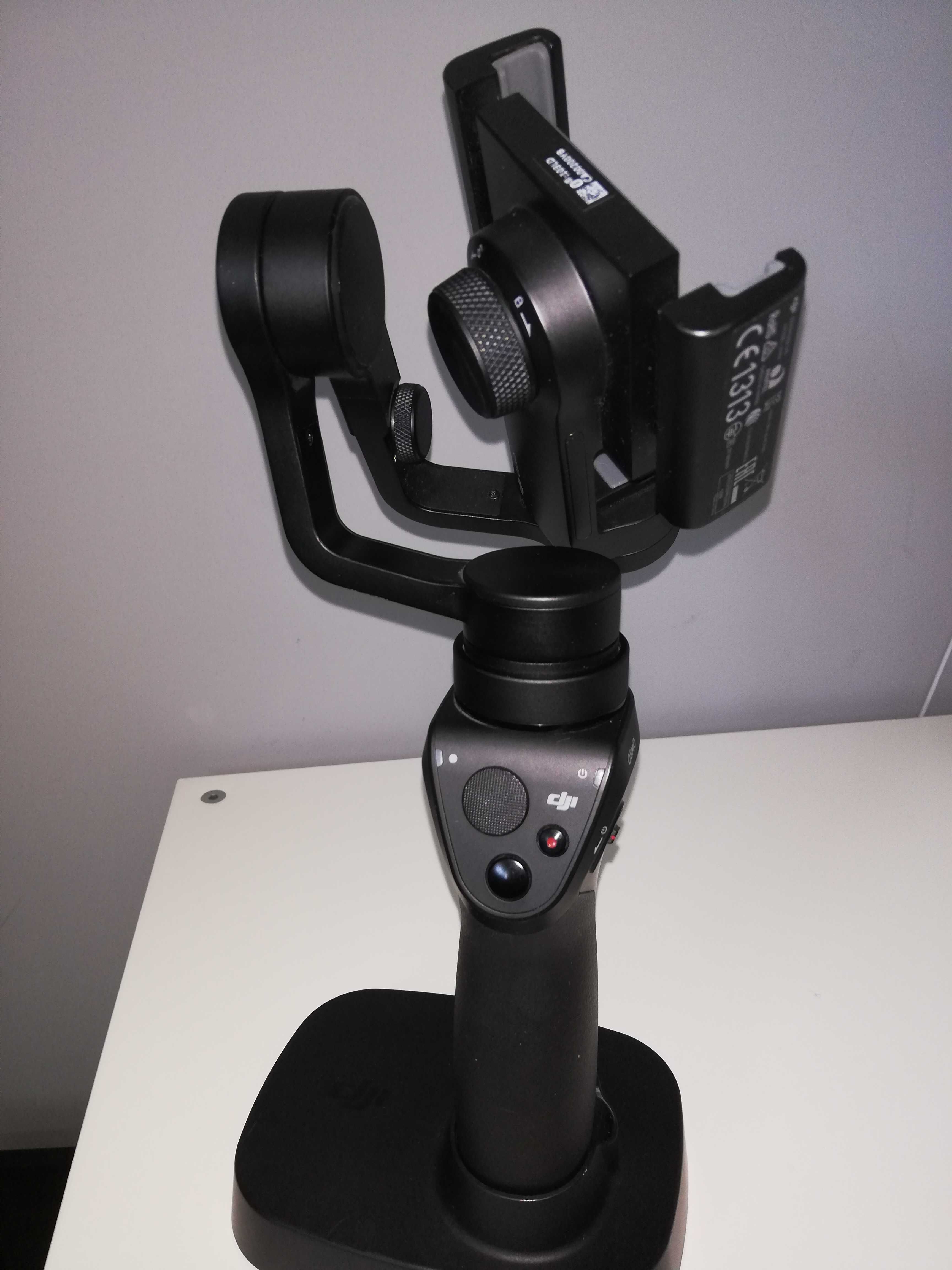 DJI Osmo Mobile, gimbal na smartfona, uchwyt stabilizujący SUPER stan