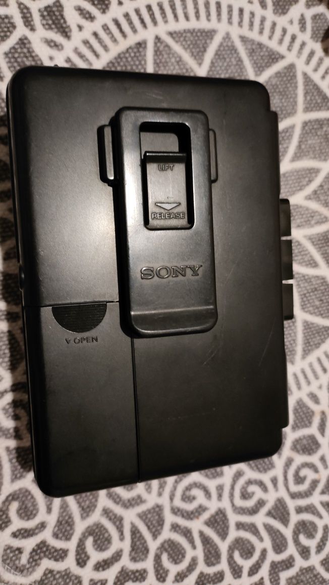 Walkman Sony WM-F2031 z radiem