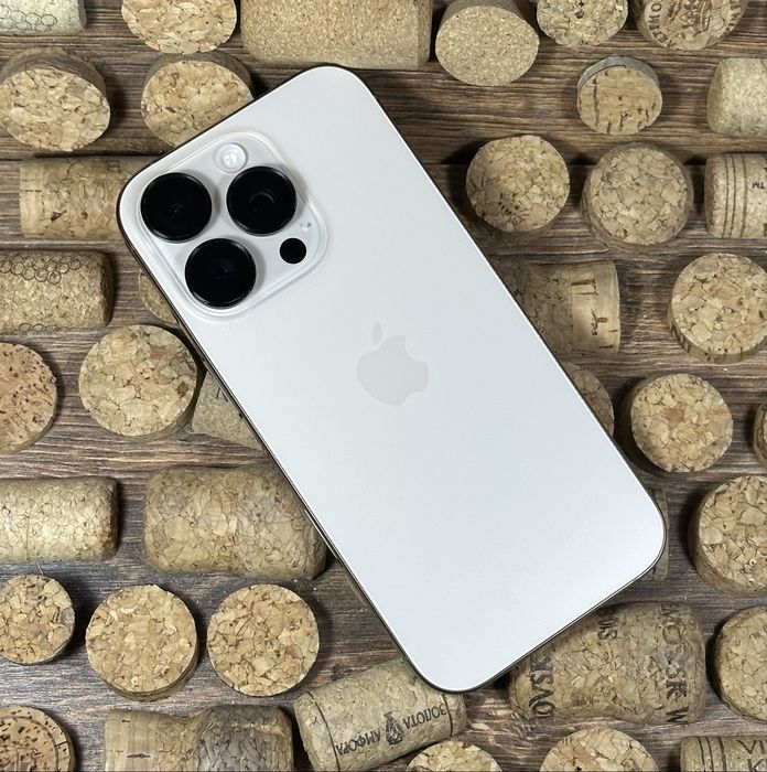 Apple iPhone 16 Pro 128Gb Desert Titanium Батарея 100%