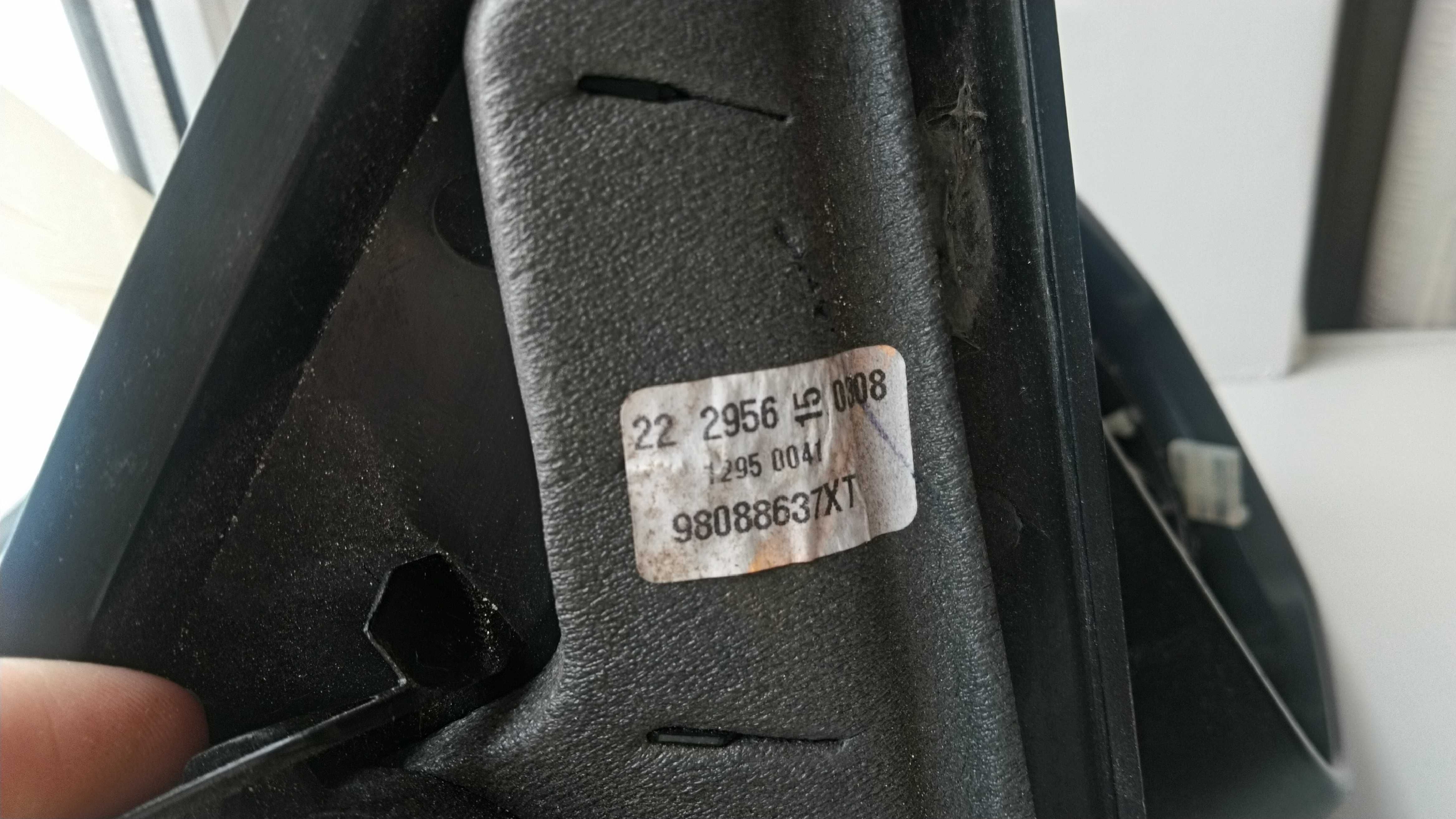 Дзеркало зовнішнє праве 98088637XT Peugeot 308