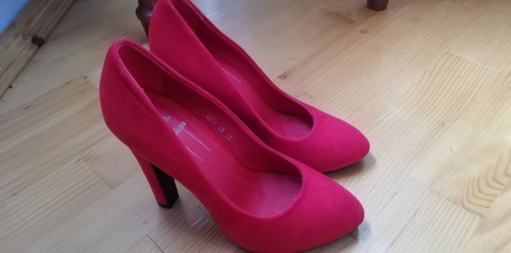 Жіночі туфлі, розмір 36